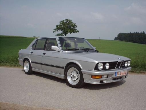M5 E28