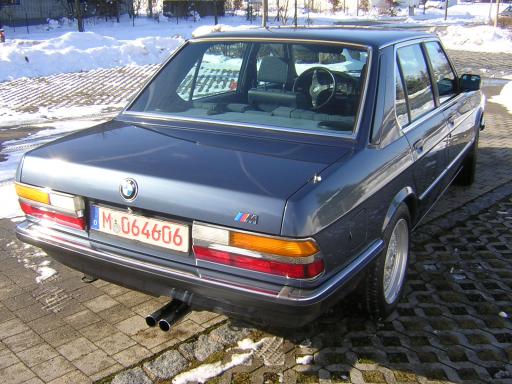 M5 E28