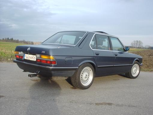 M5 E28